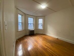 1108 Boylston St, Unit 17 in Boston, MA - Building Photo - Building Photo