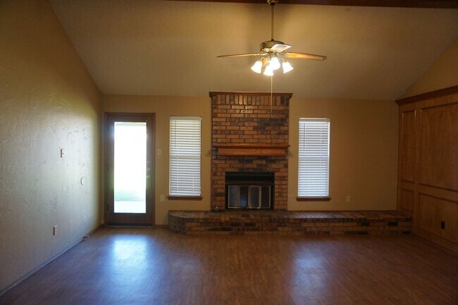 1104 Homestead Dr in Lubbock, TX - Building Photo - Building Photo