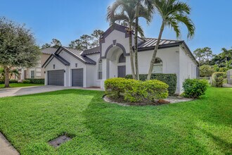 15818 Glen Willow Ln in Wellington, FL - Building Photo - Building Photo