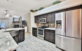 7956 Delta Post Dr S in Jacksonville, FL - Building Photo - Building Photo