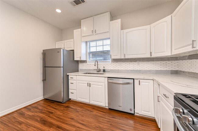 property at 1032 Walling St