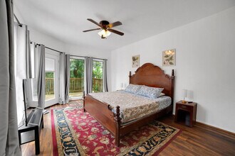 1 Crystal Springs Ct in The Hills, TX - Building Photo - Building Photo