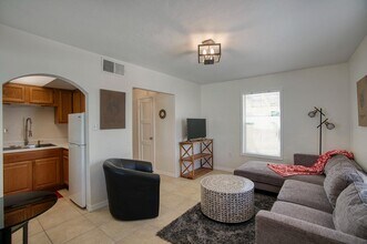 502 W Roma Ave in Phoenix, AZ - Building Photo - Building Photo