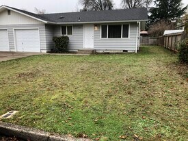 3635 Bardell Ave in Eugene, OR - Building Photo