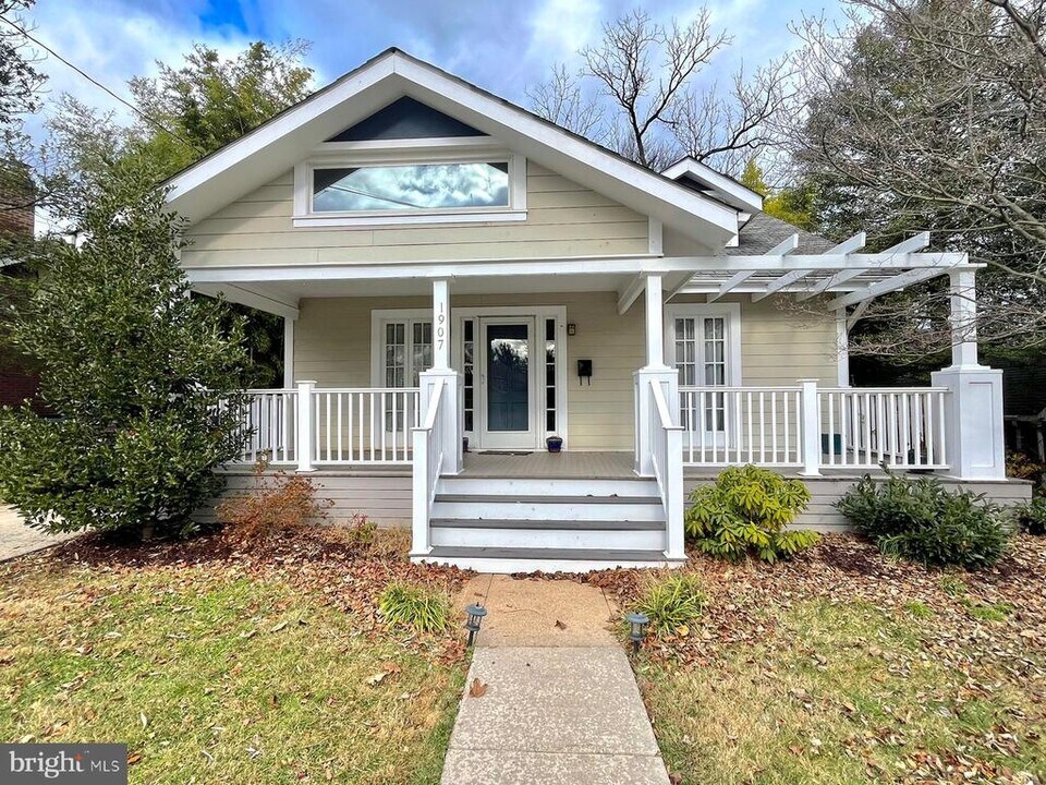 1907 Luzerne Ave in Silver Spring, MD - Building Photo