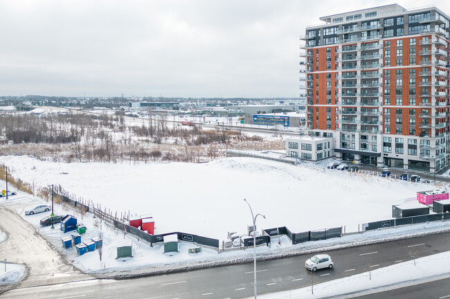 3980 Saint-Elzéar Boul O in Laval, QC - Building Photo - Building Photo