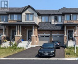 48 Bayardo Dr in Oshawa, ON - Building Photo