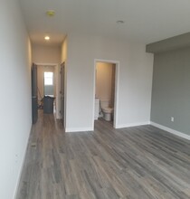 729 N 38th St, Unit 2 in Philadelphia, PA - Building Photo - Building Photo