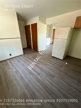 303 Dove St in Oshkosh, WI - Building Photo - Building Photo