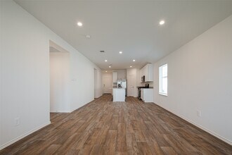 31327 Heddington Ln in Fulshear, TX - Building Photo - Building Photo