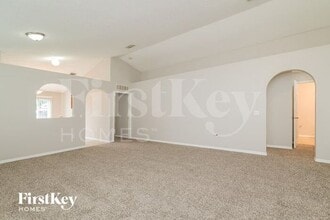 2648 Whispering Trails Dr in Winter Haven, FL - Building Photo - Building Photo
