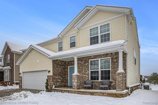 59696 Twin Pines Dr in New Hudson, MI - Building Photo - Building Photo