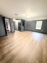 1005 Defender St in Houston, TX - Building Photo