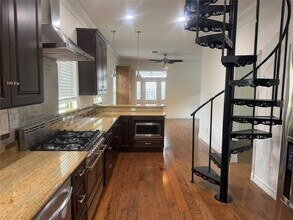 3911 Barnes St in Houston, TX - Building Photo - Building Photo