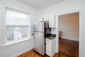 1914 N Drake Ave in Chicago, IL - Building Photo - Building Photo