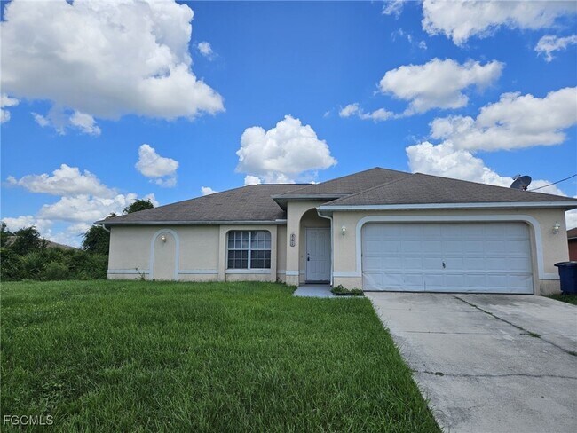property at 861 Chantilly St E