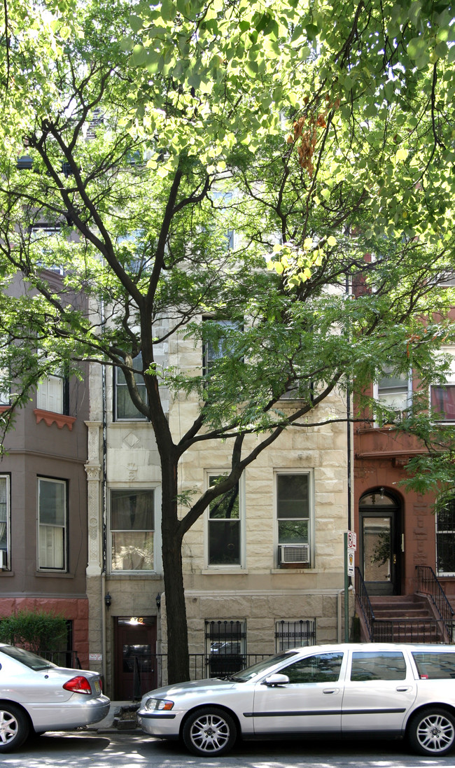 312 W 90th St in New York, NY - Foto de edificio - Building Photo