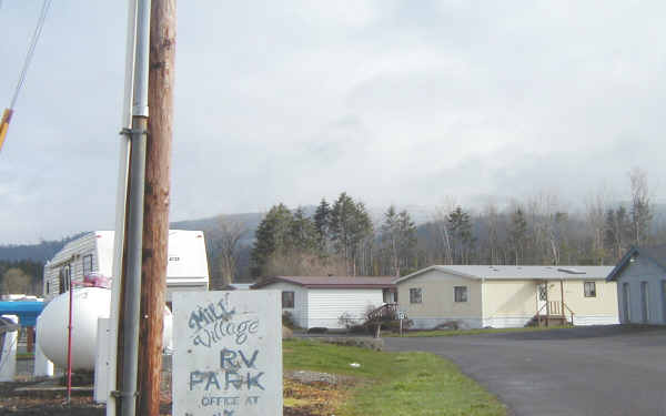 Mill Village Mobile Park in Eatonville, WA - Building Photo