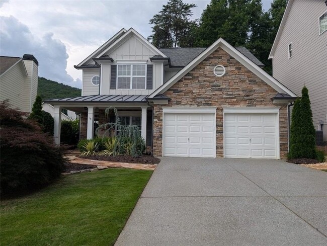 property at 455 Highlands Loop