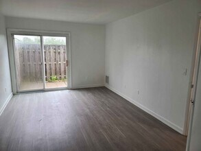 960 Randler Ave in Vandalia, OH - Foto de edificio - Building Photo