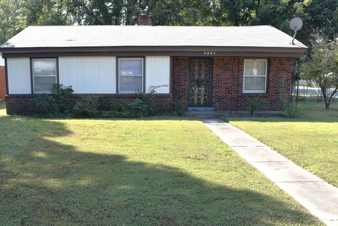 4895 Given Ave in Memphis, TN - Building Photo