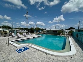 2023 St Lucie Blvd in Fort Pierce, FL - Building Photo