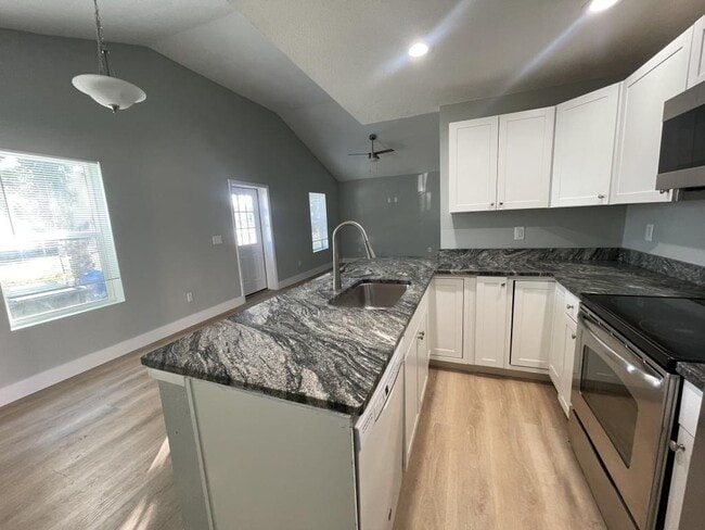 property at 1114 Wyatt St