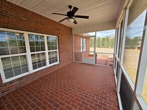 565 Twin Ponds Dr in Havana, FL - Building Photo - Building Photo