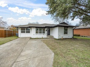 10209 Casa View Dr in Dallas, TX - Building Photo - Building Photo