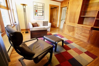 8 Adams Ter, Unit 2 in Cambridge, MA - Building Photo - Building Photo