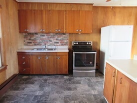 117 Congress St, Unit 117 Congress in Millinocket, ME - Building Photo