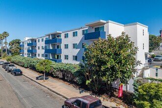 Aeon Heidi Street in La Mesa, CA - Building Photo - Building Photo