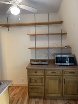 146 Allston St, Unit 3 Apartamentos