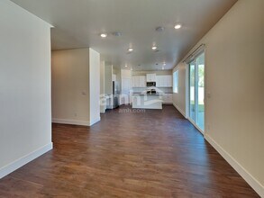 716 S Rocker Ave in Kuna, ID - Building Photo - Building Photo