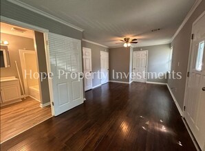 84 Matthews St in Senoia, GA - Building Photo - Building Photo