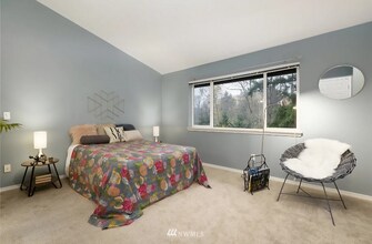 19010 68th Ave NE in Kenmore, WA - Building Photo - Building Photo