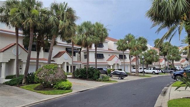 4667 Mirabella Ct in St Pete Beach, FL - Building Photo - Building Photo