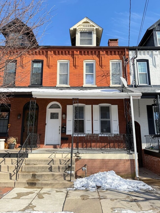 property at 319 N Charlotte St