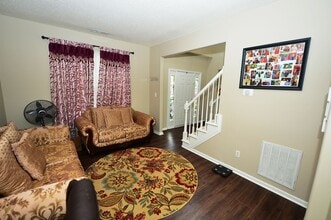 407 Whisper Walk in Chesapeake, VA - Building Photo - Building Photo