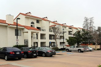 La Jolla Garden Villas in San Diego, CA - Building Photo - Building Photo