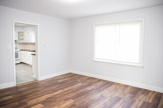 314 N Grant St in Knoxville, IA - Building Photo - Building Photo