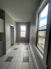 96 Stevens Ave, Unit 2R in Jersey City, NJ - Building Photo - Building Photo