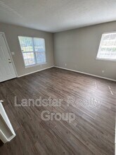 7728 Rochelle Rd in Louisville, KY - Building Photo - Building Photo