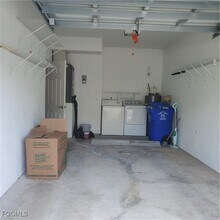 3616 Pine Oak Cir in Ft. Myers, FL - Building Photo - Building Photo