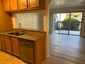 1103 Sepulveda Blvd, Unit B 103 in Torrance, CA - Building Photo - Building Photo