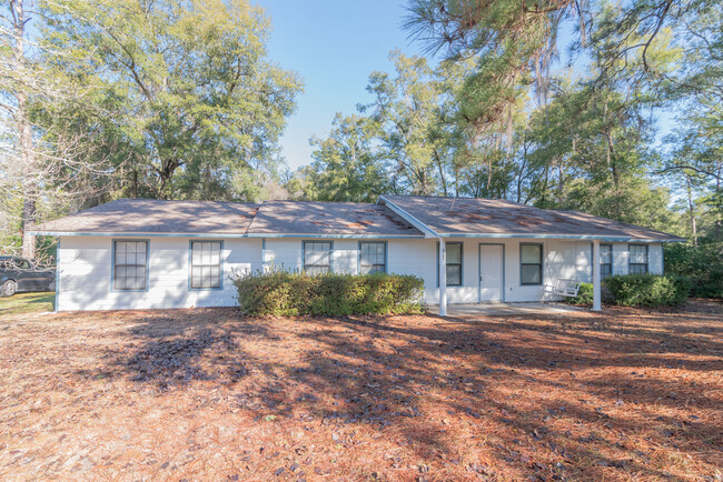 5384 Jackson Bluff Rd in Tallahassee, FL - Building Photo - Building Photo