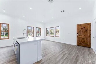 51 Kennebec Ave in Long Beach, CA - Building Photo - Building Photo