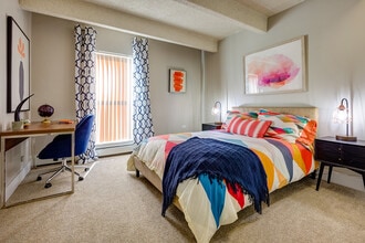 Monaco South in Denver, CO - Building Photo - Building Photo