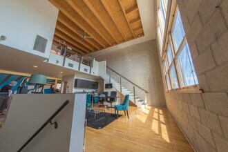 717 N Cahuenga Blvd, Unit B5 in Los Angeles, CA - Building Photo - Building Photo