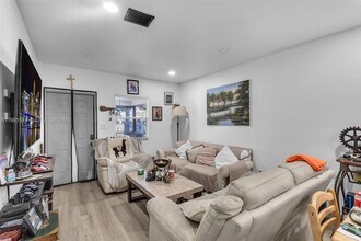 3055 NW 23rd Ave in Miami, FL - Building Photo - Building Photo